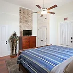 Unbeatable 2Bd Bayou Luxury Steps To Jazz Fest