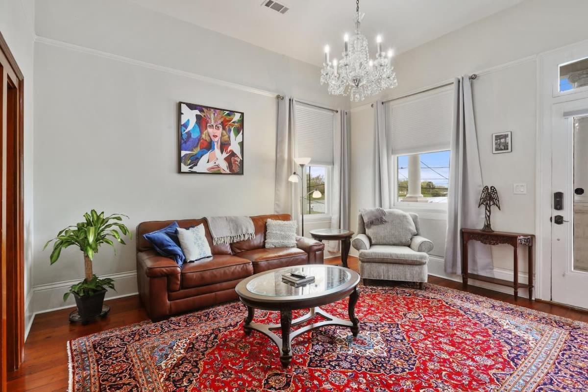 Holiday home Unbeatable 2bd Bayou Luxury Steps To Jazz Fest